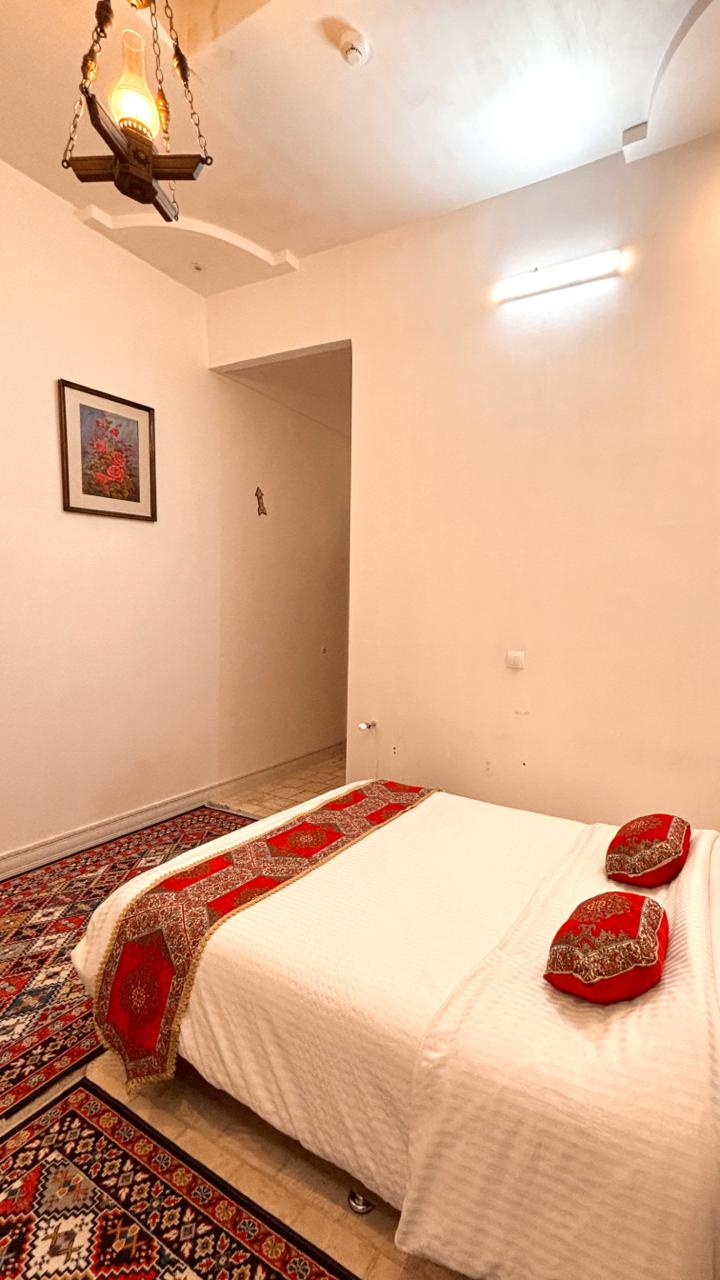 اتاق سينگل پايين